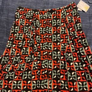 "Madison" A-line skirt with pockets